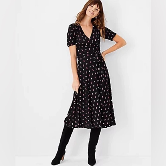 Ann Taylor Dresses & Skirts - Ann Taylor Petite Floral Wrap Dress in Black